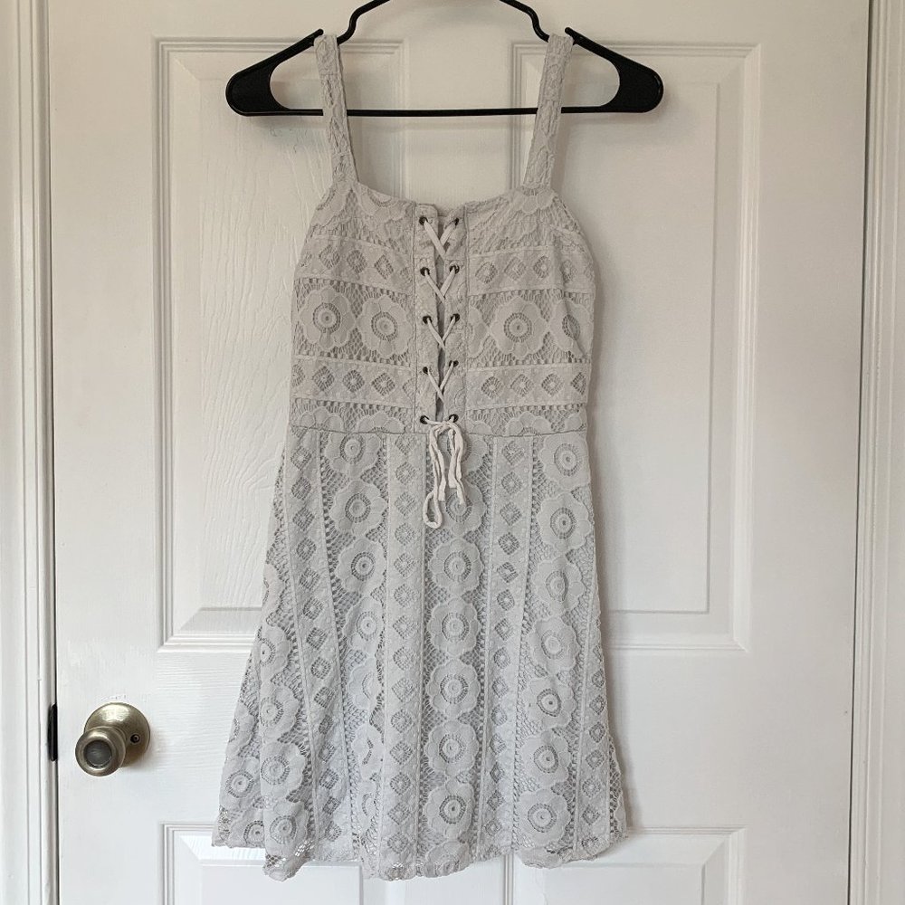 White lace dress, size 2